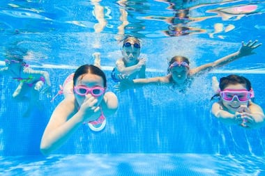 Canicule : les piscines, îlots de fraîcheur en surchauffe