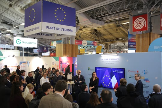 La Place de l’Europe : un espace de dialogue pour mobiliser l’Europe au Salon des Maires et des Collectivités Locales 2025