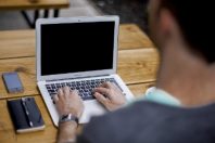 management-cadre-bureau-UNE
