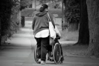 Handicap-aide-accompagnant UNE