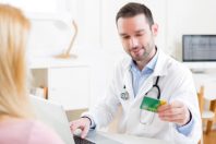 santé-médecin-consultation-carte Vitale