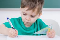 enfant école projet personnalisé-UNE