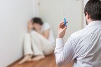 hôpital psychiatrique-internement-isolement-UNE