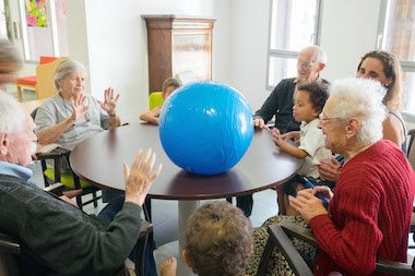 crèche-ehpad-intergenerationnel_petites_mayas-Montpellier