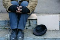 La concertation autour du Pacte des solidarités est prolongée d’un mois
