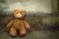 délaissement parental-abandon enfant-UNE