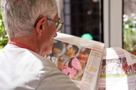 newspaper-CC0-UNE
