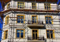 Echafaudages sur btiment ancien
