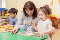 Educateurs de jeunes enfants : une profession en quête de reconnaissance