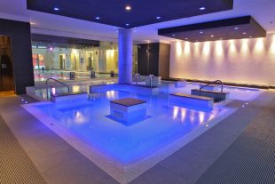 lumière piscine