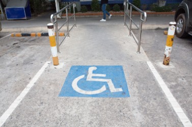 Une signalétique appropriée et bien positionnée facilite le repérage et simplifie les déplacements.