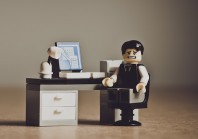 Un chef de service doit protéger les agents de son équipe, rappelle le juge