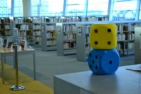 380 X 253 -Bibliotheque-des-Champs-libres-a-Rennes-Cycle-«-A-vous-de-jouer-»-janvier-2014-CC-BY-SA-20 - UNE