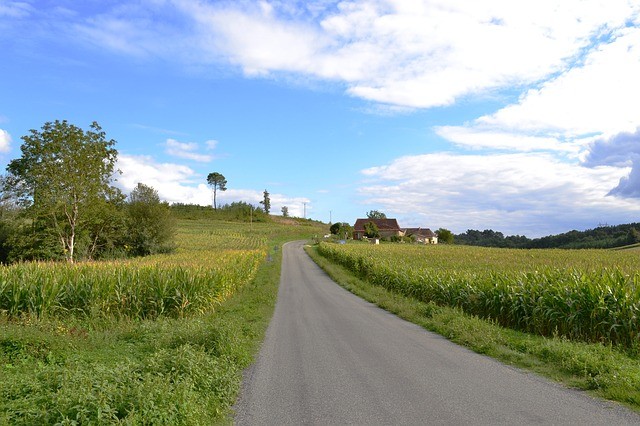 wp-content/uploads/2018/03/route-campagne-cco-via-pixabay-road-929622-640-640x426.jpg