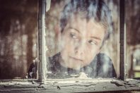 Le drame des enfants mal logés en France
