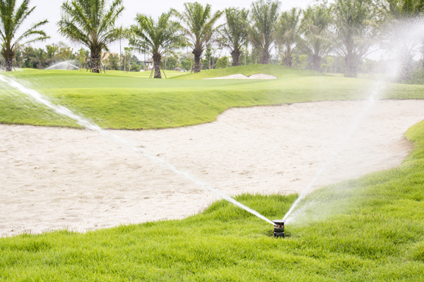 wp-content/uploads/2018/11/golf-arrosage-irrigation-adobestock-90594393.jpeg