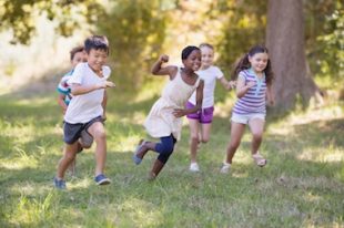 Enfants loisirs courir