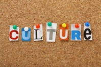 cuture-thinglass-AdobeStock-UNE