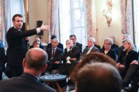 Macron 2