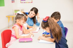 élèves professeur classe