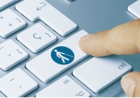 bibliotheque-ordi-handicap-momius -AdobeStock-UNE