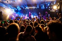 festival-musique-luckybusinness-AdobeStock_208487214-UNE