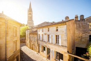 Rh 2010-AdobeStock - UNE