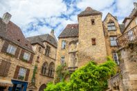 patrimoine-village-Pierre Violet-AdobeStock - UNE
