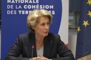 Caroline Cayeux, maire (DVD) de Beauvais, et présidente de l'ANCT