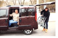 chauffeur_personne agee_mobilite_AdobeStock_134305186