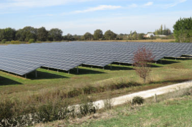 Les panneaux photovoltaïques de la centrale de Pindray sont locaux.