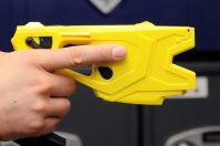 Taser pistolet à impulsion électrique PIE