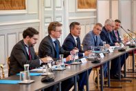 Darmanin rencontre organisations syndicales pompiers
