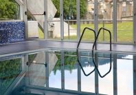 Entre vétusté, manque de bassins et coûts élevés, le service public de la piscine prend l’eau