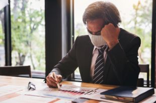 AdobeStock_330647233-panumas