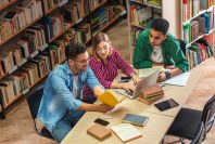 bibliotheque-lecteurs-Zoran Zeremski-AdobeStock