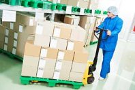 Entrepôt colis cartons