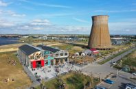 À Colombelles dans le Calvados, dans une friche industrielle rénovée (3 000 m2), le WIP accueille
des bureaux et ateliers partagés, des espaces de réunion et de formation, une résidence artistique,
un bar-restaurant, etc.