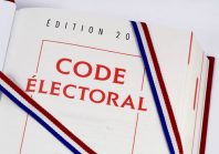 Le point sur le droit (ou non) de mettre une affiche électorale sur la vitrine de son local de campagne