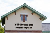 Bibliotheque-OceanProd-AdobeStock_406914826_Editorial_Use_Only