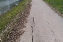 fissures sur la route