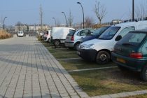 Villeneuve-le-Roi
(Val-de-Marne) a testé un parking
perméable végétalisé d’Ecovegetal.