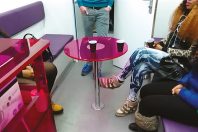 Le service "entr'actes" propose un accueil de nuit mobile à Lille