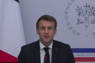 Emmanuel Macron dresse le bilan social de son quinquennat