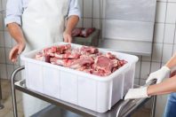 Viande à la cantine