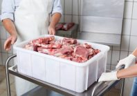 La viande de qualité, trop chère pour les cantines scolaires ?