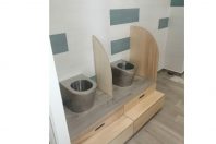 La Fumainerie a équipé en septembre 2021 la crèche 123 Pousse
de Bassens (Gironde) en toilettes sèches pour les enfants. Les plus petits
bénéficient de couches compostables.