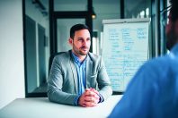 Les possibilités d’être recruté sur un grade inférieur à celui que détient un agent se limitent à démissionner ou à repasser un concours de catégorie inférieure.