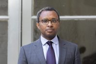 Les élus locaux saluent un ministre de l'Education nationale à l'écoute