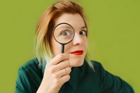 Une femme mène l'enquête